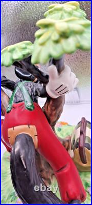 WDCC DISNEY WHO'S AFRAID OF THE BIG BAD WOLF Limited Edition with box COA