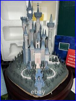 WDCC Disney A Castle For Cinderella Enchanted Places with COA & Original Box