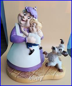 WDCC Disney Beauty and the Beast The Curse is Broken Mrs. Potts & Chip Figurine