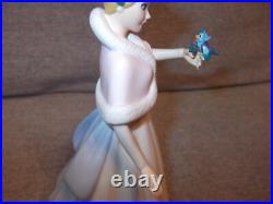WDCC Disney Cinderella The Gift of Kindness Box & COA Holiday Princess Series