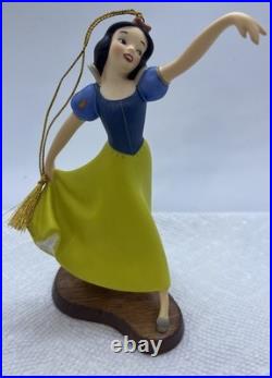 WDCC Disney Classics Collection Snow White and The Seven Dwarfs IOB with COA