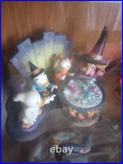 WDCC Disney Classics Collection TRICK OR TREAT COMPLETE SET BASE 3 DUCKS WITCH