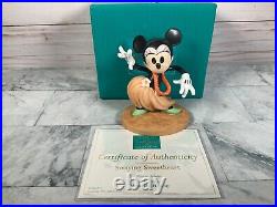 WDCC Disney Classics Figurine Hawaiian Holiday Swaying Sweetheart Minnie Mouse