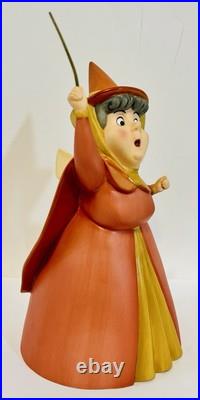 WDCC Disney Classics Flora A Little Bit of Pink Sleeping Beauty MINT CONDITION