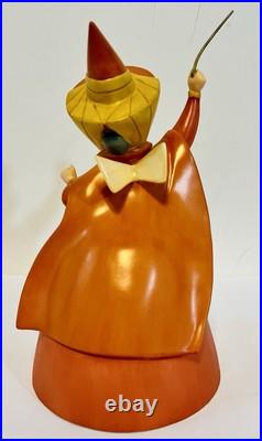 WDCC Disney Classics Flora A Little Bit of Pink Sleeping Beauty MINT CONDITION