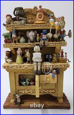 WDCC Disney Classics Pinocchio Geppetto's Toy Creations Hutch Figurine withBox COA