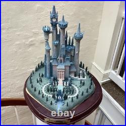 WDCC Disney Enchanted Places A Castle For Cinderella Sculpture Figure READ DAMAG WDCC Disney Enchanted Places A Castle For Cinderella Sculpture Figure READ DAMAG