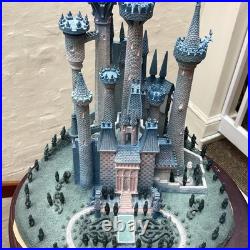 WDCC Disney Enchanted Places A Castle For Cinderella Sculpture Figure READ DAMAG WDCC Disney Enchanted Places A Castle For Cinderella Sculpture Figure READ DAMAG