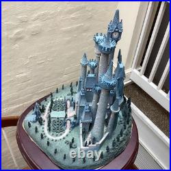 WDCC Disney Enchanted Places A Castle For Cinderella Sculpture Figure READ DAMAG