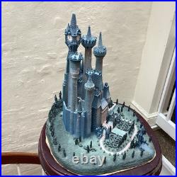 WDCC Disney Enchanted Places A Castle For Cinderella Sculpture Figure READ DAMAG