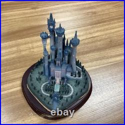 WDCC Disney Enchanted Places A Castle For Cinderella Sculpture Figure READ DAMAG
