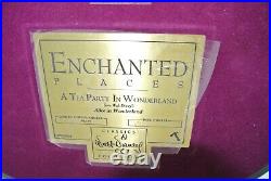 WDCC Disney Enchanted Places'A Tea Party in Wonderland' Alice in Wonderland