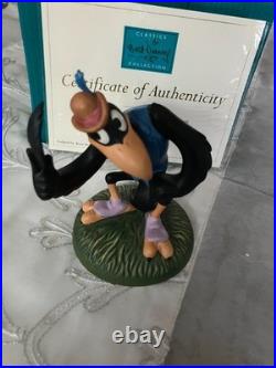 WDCC Disney Mr. J. Crow Fixin' to Help You Dumbo Porcelain Figurine in Box COA