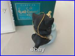 WDCC Disney Purrfect Kiss Figaro & Cleo ornament from Pinocchio