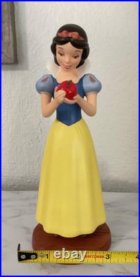 WDCC Disney Snow White Sweet Temptation Porcelain Figurine with Box + COA 4011632