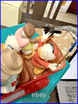 WDCC Donald, Daisy and Donald's Nephews Family Vacation LE 809/1955 NEW COA WDCC Donald, Daisy and Donald's Nephews Family Vacation LE 809/1955 NEW COA