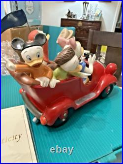 WDCC Donald, Daisy and Donald's Nephews Family Vacation LE 809/1955 NEW COA