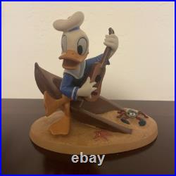WDCC Donald Duck DISNEY Tropical Tempo Hawaiian Holiday Boat Figurine #4010341