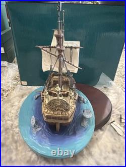 WDCC Enchanted Places Peter Pan The Jolly Roger Ship withBox Slightly Damaged