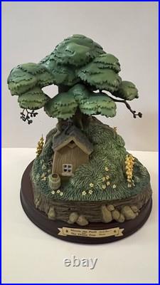 WDCC Enchanted Places Winnie the Pooh Bear House