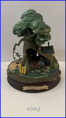 WDCC Enchanted Places Winnie the Pooh Bear House