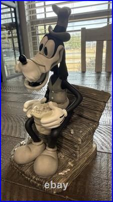 WDCC Figurine Goofy's Debut Or Dippy Dawg Walt Disney Classics Collectible