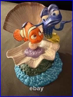 WDCC Finding Nemo I'm From the Ocean Nemo and Gurgle