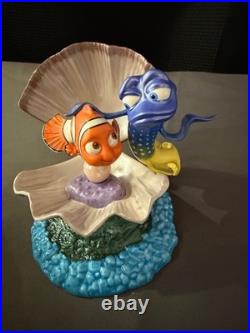 WDCC Finding Nemo I'm From the Ocean Nemo and Gurgle