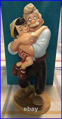 WDCC GEPPETTO & PINOCCHIO A FATHER'S JOY FIGURINE With BOX AND C OF A. EXCELLENT