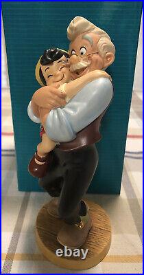 WDCC GEPPETTO & PINOCCHIO A FATHER'S JOY FIGURINE With BOX AND C OF A. EXCELLENT