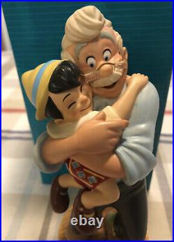 WDCC GEPPETTO & PINOCCHIO A FATHER'S JOY FIGURINE With BOX AND C OF A. EXCELLENT