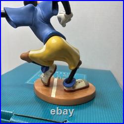 WDCC Goofy Dribbling Down Court Figurine Walt Disney Classics Read Description