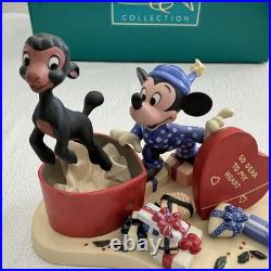 WDCC Holiday Card Series A Heartfelt Surprise N. L. E. With Litho