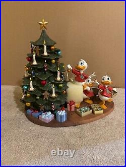 WDCC Huey, Dewey & Louie (with Tree) Holiday Helpers + Box & COA