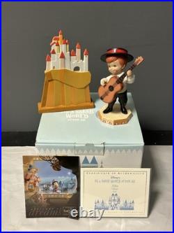 WDCC It's A Small World Spain Hola Amigos with Original and COA MINT