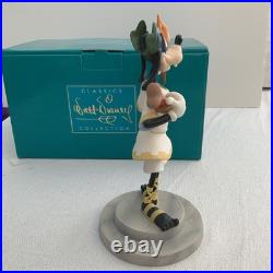 WDCC Olympic Champ's Goofy Torchbearer N. L. E