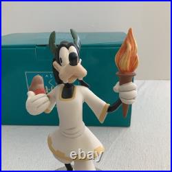 WDCC Olympic Champ's Goofy Torchbearer N. L. E