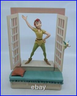 WDCC Peter Pan OFF TO NEVER LAND Peter Pan & Window MIB with COA