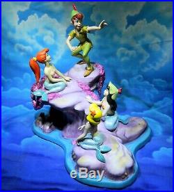 WDCC Peter Pan & the Mermaids Spinning a Spellbinding Story MIB withCOA