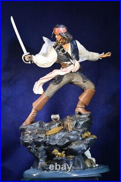 WDCC Pirates of the Caribbean Captain Jack Sparrow Swashbuckling Scoundrel