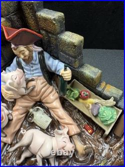 WDCC Pirates of the Caribbean Pirate with Pigs Drink Up Me'earties! Box COA