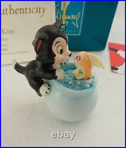 WDCC Purrfect Kiss Figaro & Cleo Pinocchio Disney Classic Collection Box & COA