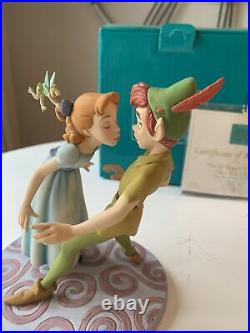 WDCC READ Peter Pan Wendy So Happy Ill Give You A Kiss Disney Classic 193/1500