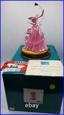 WDCC Sleeping Beauty A Dress a Princess Can Be Proud Of with Box & COA
