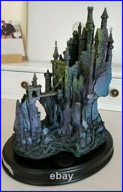 WDCC Sleeping Beauty Maleficent's Castle Forbidden Fortress + Box & COA