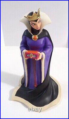 WDCC Snow White Evil Queen Bring Back Her Heart. New in Box with COA