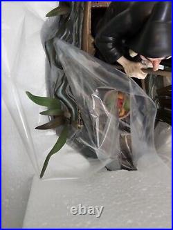 WDCC Snow White Evil Witch Poisonous Plot in Boat Limited Edition #210/750 NEW