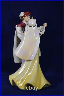 WDCC Snow White & Prince A Dance Among The Stars Figurine Original box and COA