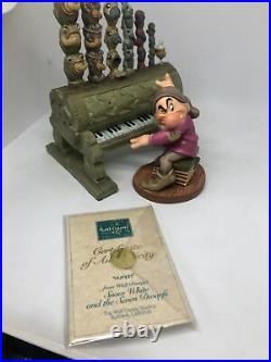 WDCC Snow White Seven Dwarf's 7 piece set With COA