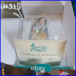 WDCC Snow White The Gift of Friendship Holiday Princess Series Never Displayed